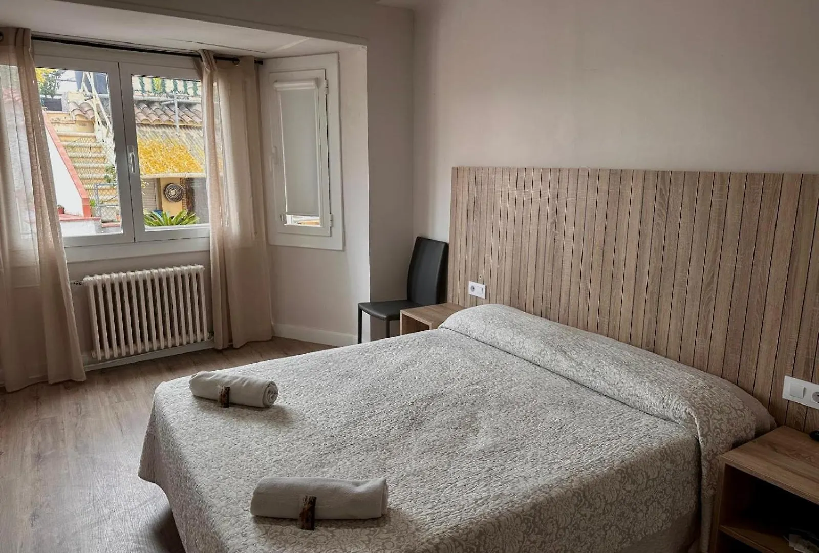 Fonda Can Setmanes Guest House Blanes