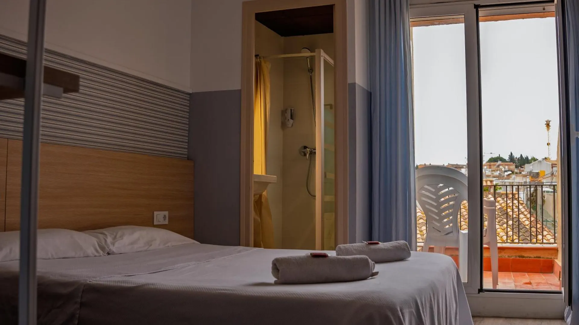 Fonda Can Setmanes Guest House Blanes