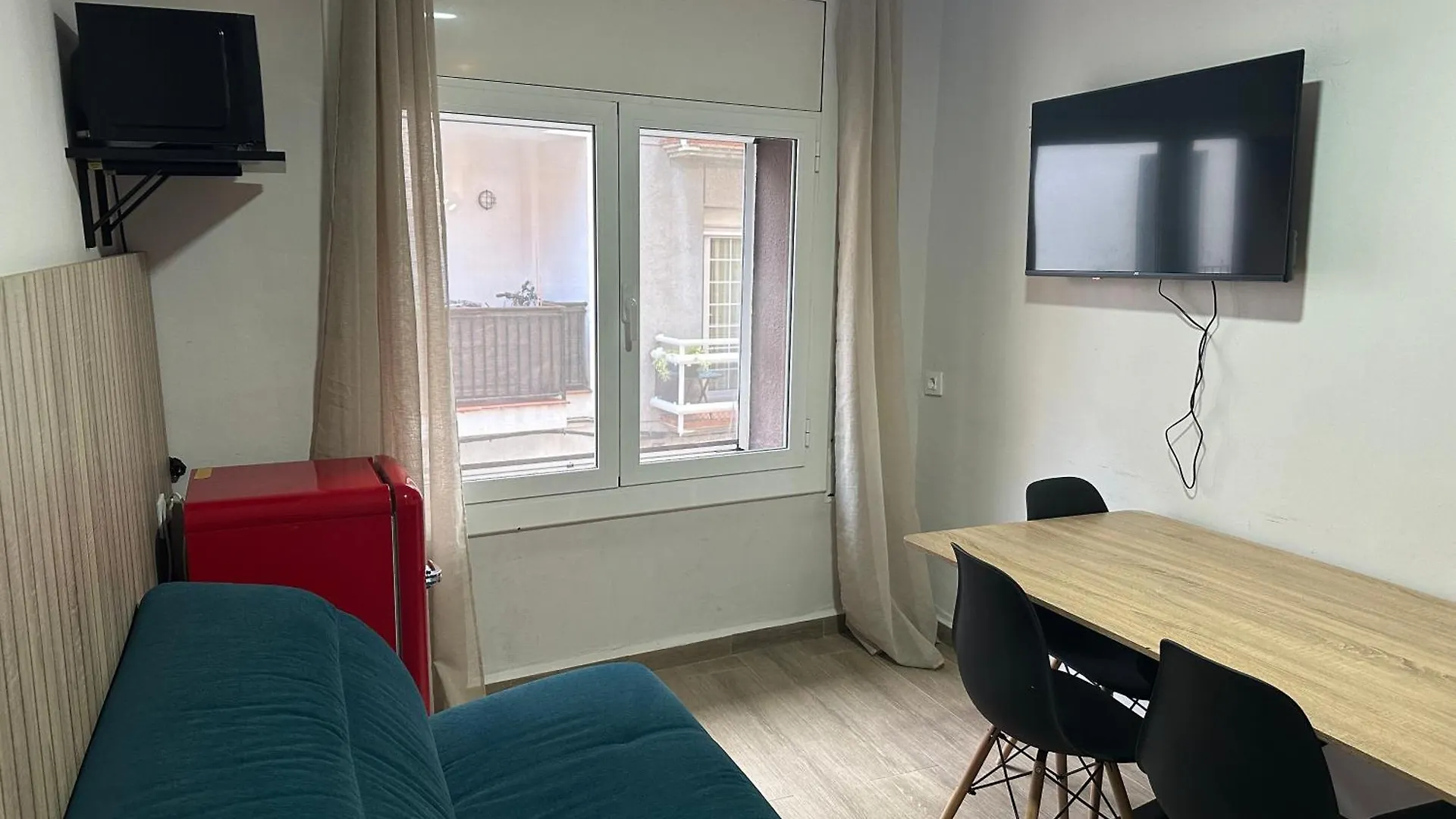 Fonda Can Setmanes Guest House Blanes